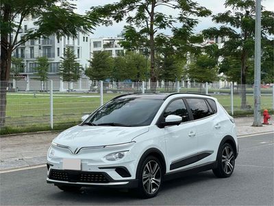 VFE34 2022 thuê Pin tiên phong đẹp xuất sắc. Mua bán Ô tô tại Quận Thanh Xuân Hà Nội được đăng bởi hoang tran minh