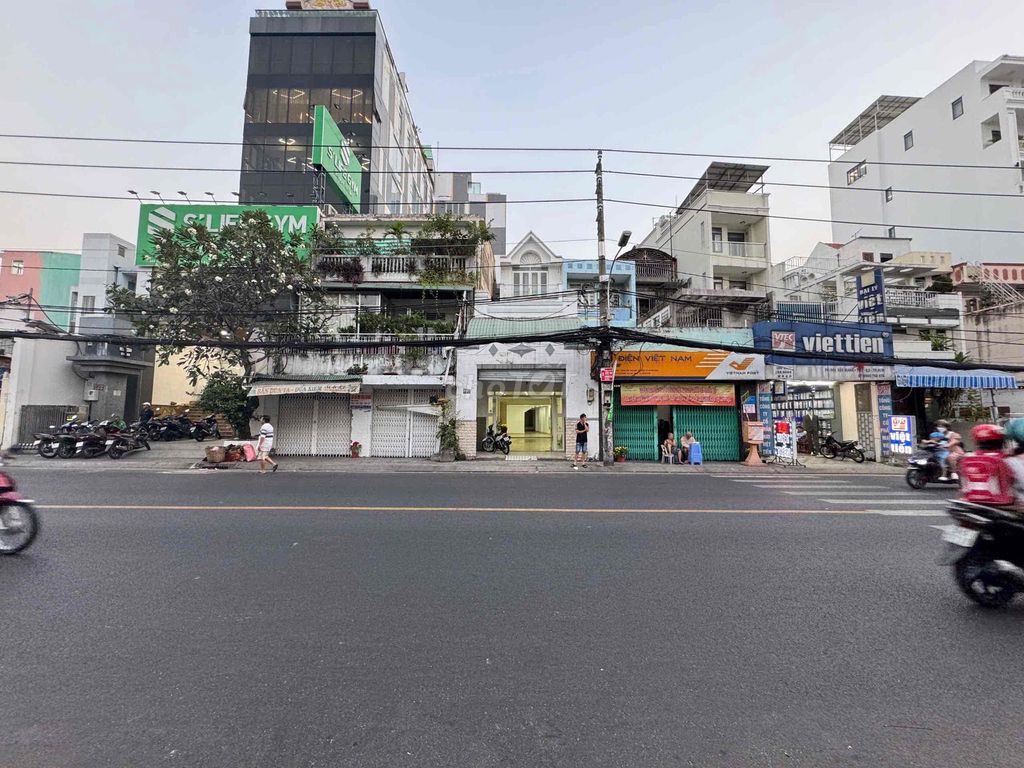 cho thuê nhà đường Hậu Giang 120m2 , mặt tiền kinh doanh VIP