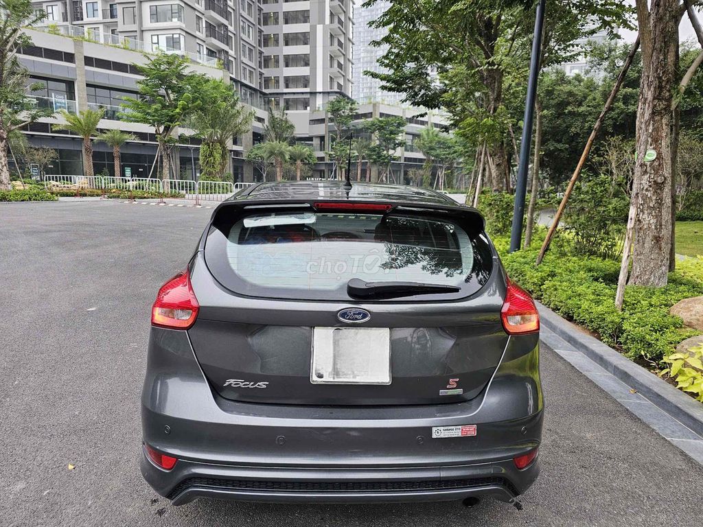 Ford Focus 2016 Titanium 2.0 AT - 80000 km. Mua bán Ô tô tại Quận Cầu Giấy Hà Nội được đăng bởi Duy Lê hình 1