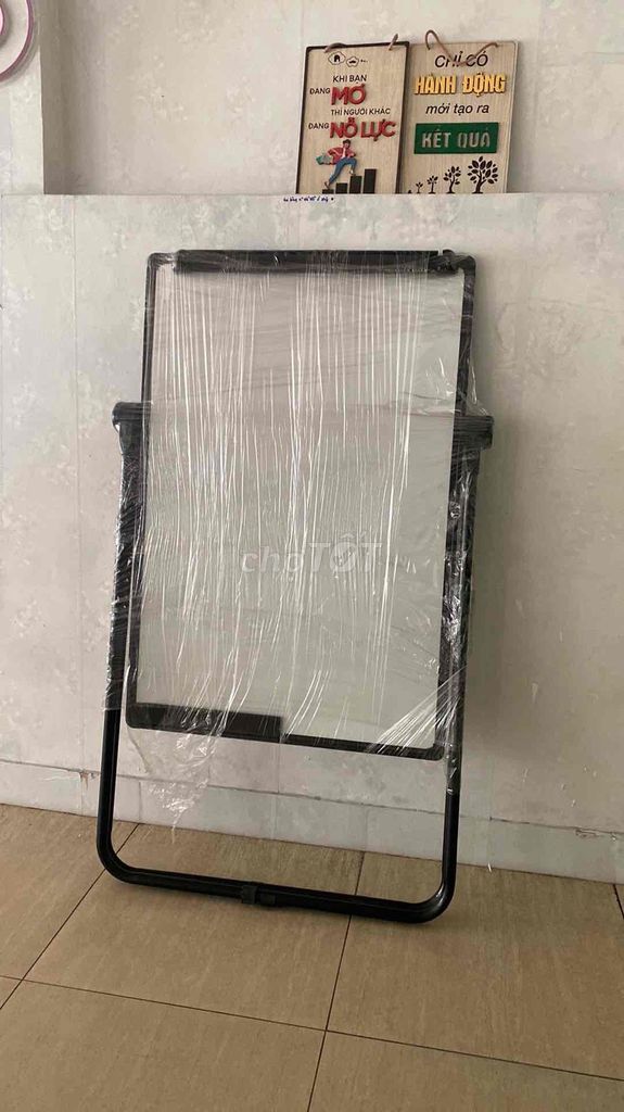 Bảng trắng Mới 99%. Mua bán Đồ dùng văn phòng tại Quận 12 Tp Hồ Chí Minh được đăng bởi Hường Fitlove hình 1