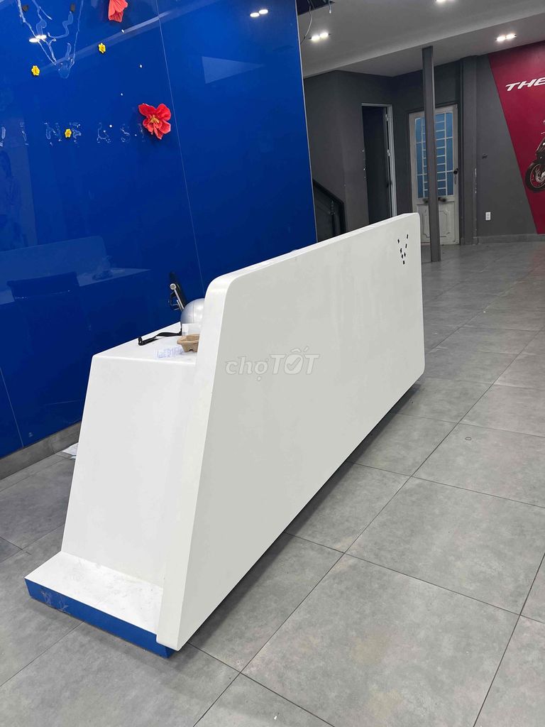 - Thanh lý 3 món gồm bàn, tủ và quầy.. Mua bán Tủ, kệ gia đình tại Quận Tân Phú Tp Hồ Chí Minh được đăng bởi Mua xe  Điện Giá Tốt Sài Gòn hình 1
