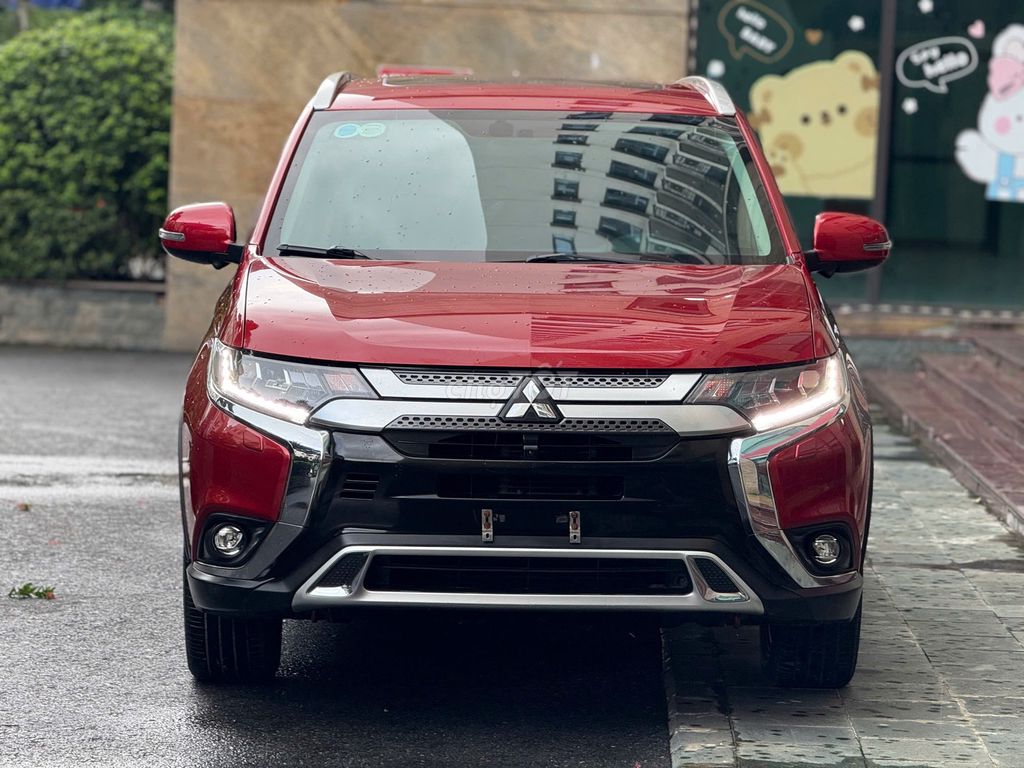 Mitsubishi Outlander 2.0 Premium 2021 Đỏ. Mua bán Ô tô tại Quận Long Biên Hà Nội được đăng bởi PHÚC LÂM  AUTO hình 6