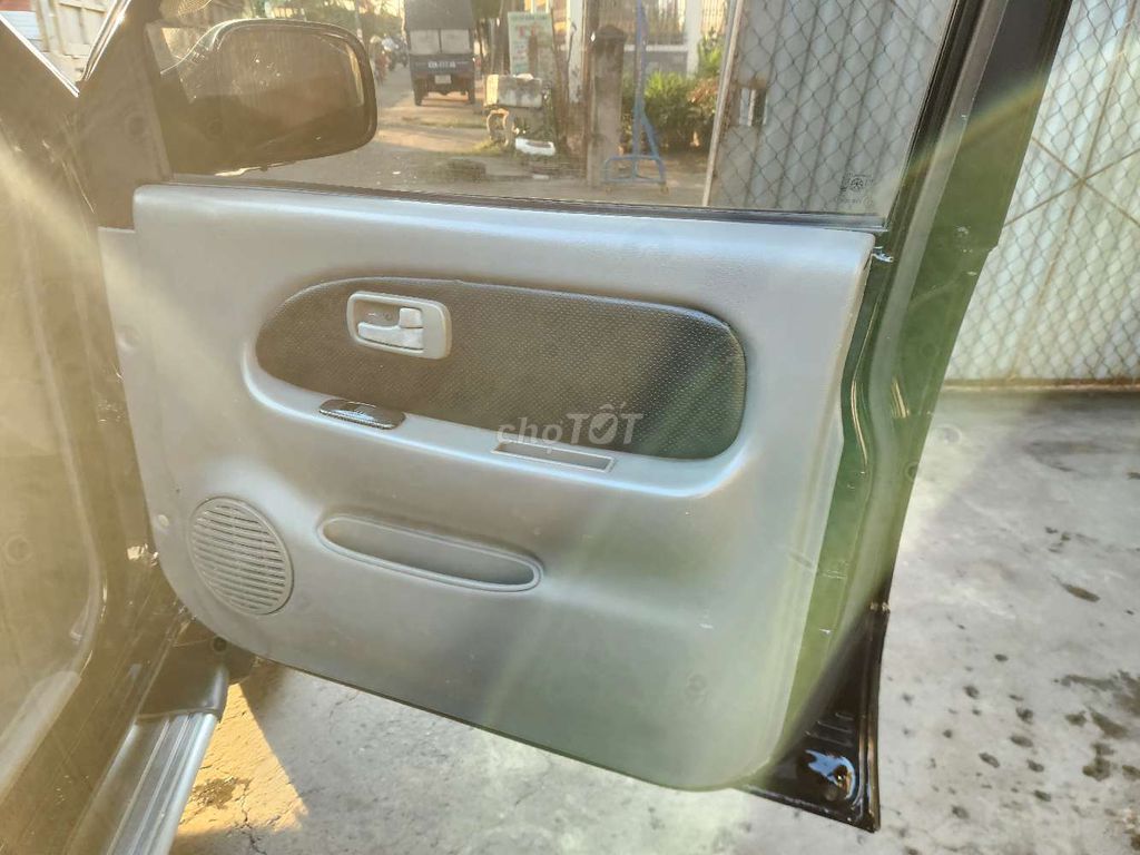 Isuzu Hi.Lander 2004 Số sàn Đen. Mua bán Ô tô tại Huyện Chợ Gạo Tiền Giang được đăng bởi Trần Huỳnh ÔtÔ cũ Tiền Giang hình 8