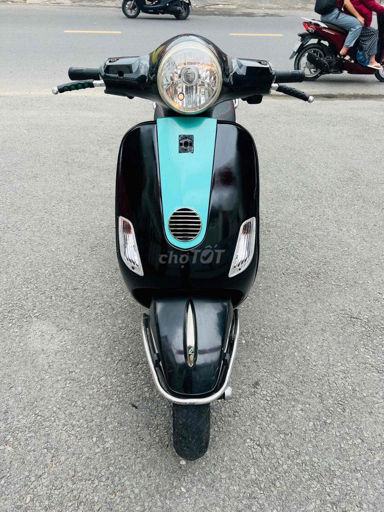 PIAGGIO VESPA LX 125cc . Đk 2010 - HỖ TRỢ GÓP. Mua bán Xe máy tại Quận Gò Vấp Tp Hồ Chí Minh được đăng bởi CẦM ĐỒ NĂM LINH hình 2