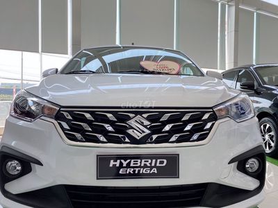 Ertiga Hybrid giảm tiền mặt ưu đãi 0% 6 Tháng đầu