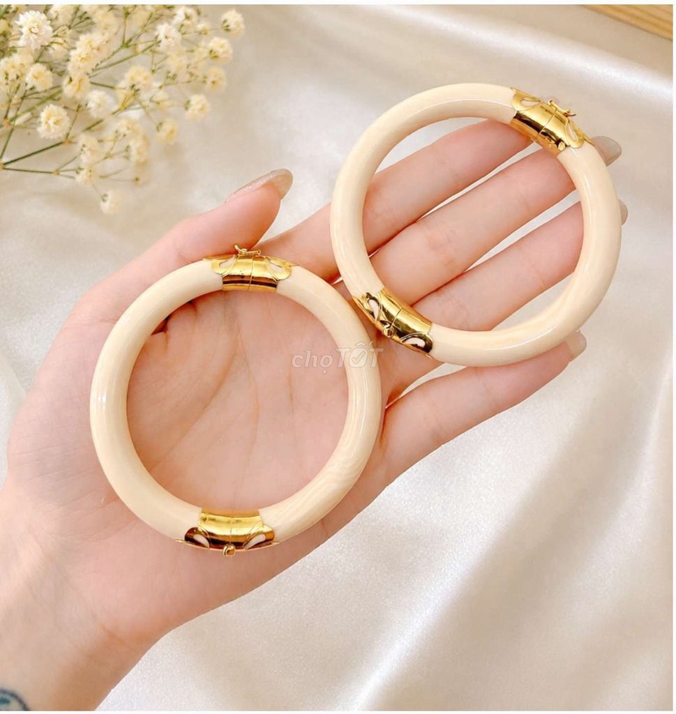 Vòng tay Nữ Thạch Trắng. Mua bán Phụ kiện thời trang khác tại Thành phố Huế Thừa Thiên Huế được đăng bởi Trang Sức Cao Cấp Titanium Huế hình 1