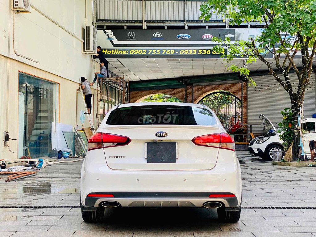 Kia Cerato 2018 1.6AT Trắng Odo 7v Cực Đẹp Giá Tốt. Mua bán Ô tô tại Thành phố Dĩ An Bình Dương được đăng bởi Trương Công Lý hình 5