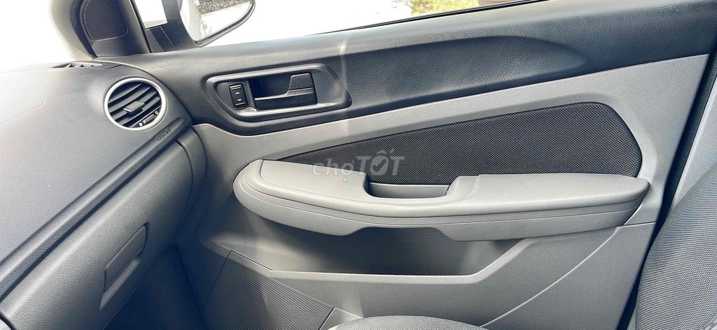 Ford Focus 2011 1.8 AT - 130000 km. Mua bán Ô tô tại Quận Ninh Kiều Cần Thơ được đăng bởi nguyen van tai hình 11