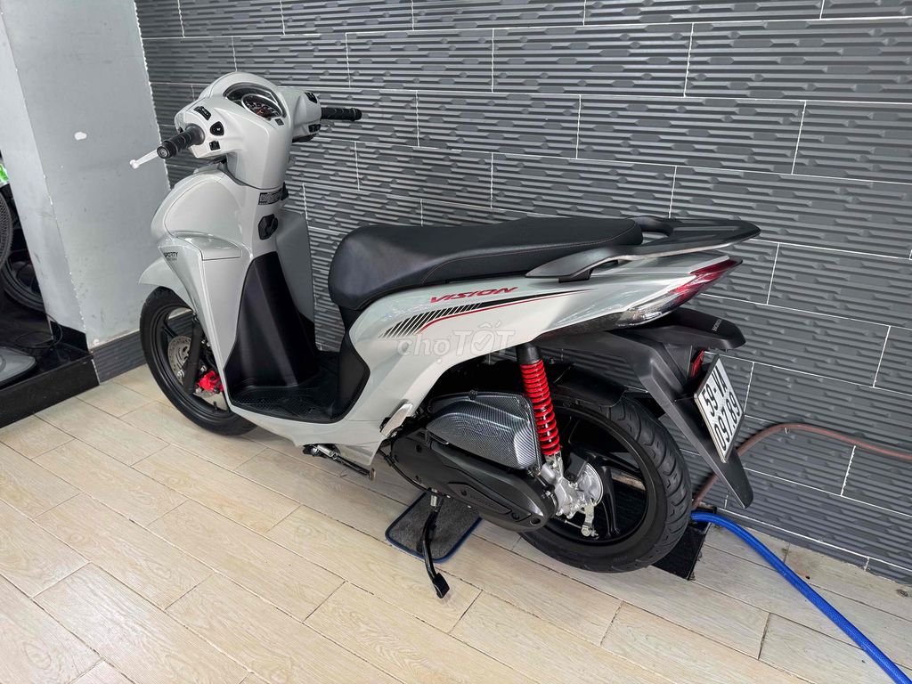 Honda Vision 2023 Sporty Xám 5000 km. Mua bán Xe máy tại Quận Bình Thạnh Tp Hồ Chí Minh được đăng bởi kelwin hình 6