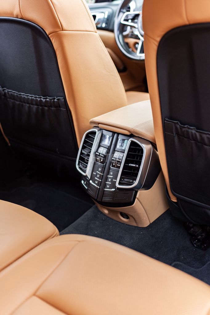 Porsche Cayenne 3.0 V6 Platinum 2017 Nâu. Mua bán Ô tô tại Thành phố Thủ Đức Tp Hồ Chí Minh được đăng bởi H2T Auto hình 18