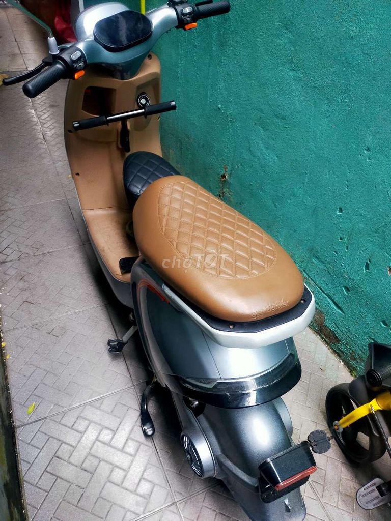 Xe máy điện Lightex Sky Pro Xám. Mua bán Xe điện tại Quận 8 Tp Hồ Chí Minh được đăng bởi Thang hình 2