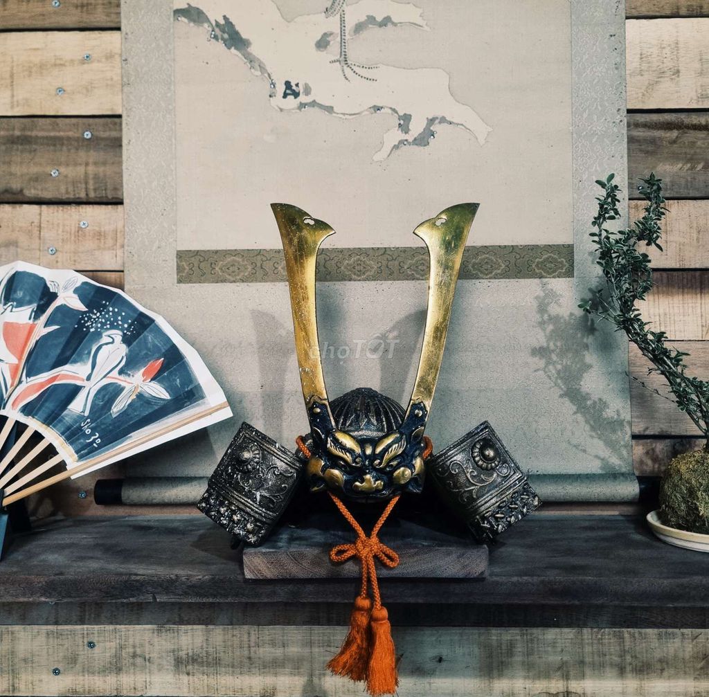Mũ giáp Samurai cổ điển. Mua bán Đồ sưu tầm, đồ cổ tại Thị xã Tân Uyên Bình Dương được đăng bởi Tuan Nguyen hình 1