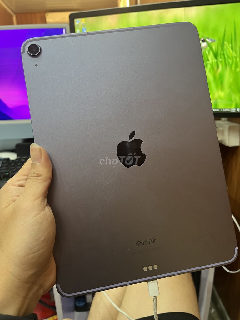 Apple iPad Air 5 5G 11 inch 256GB Tím Đã sử dụng. Mua bán Máy tính bảng tại Quận Hoàng Mai Hà Nội được đăng bởi hoang quang hình 1