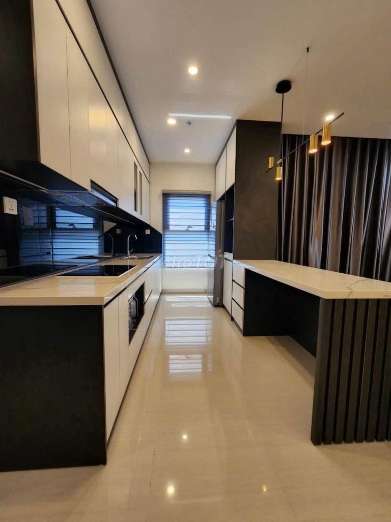 Квартира 98м², 3 спальни, полный комплект мебели, чуть больше 6 млрд