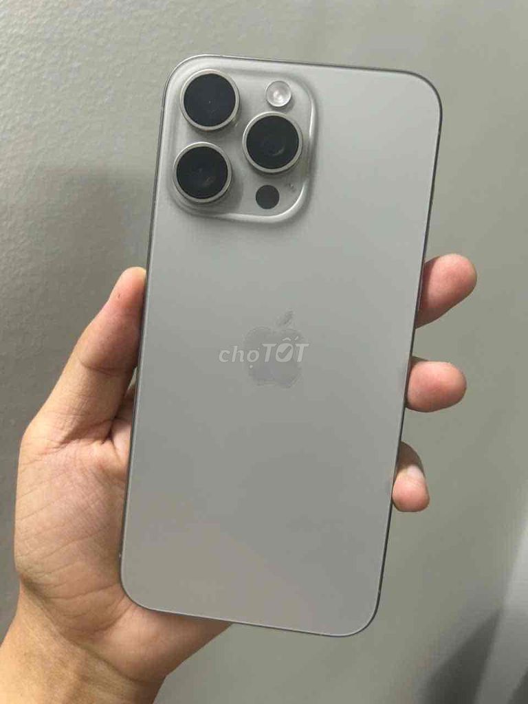 Apple iPhone 15 Pro Max 256GB Xám Đã qua sử dụng. Mua bán Điện thoại tại Quận Bình Tân Tp Hồ Chí Minh được đăng bởi Ngân Táo hình 1