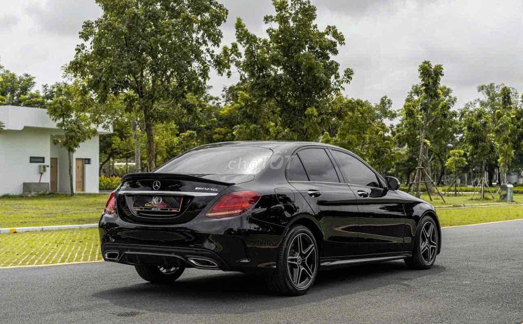 C300_AMG model 2020 màu đen siêu ngầu siêu đẹp. Mua bán Ô tô tại Quận 7 Tp Hồ Chí Minh được đăng bởi Dương Phương hình 8