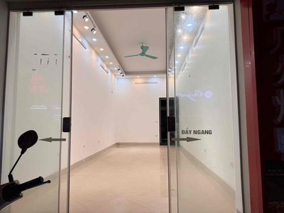 Căn hộ 60 m² · 2 PN · Phố Lạc Trung