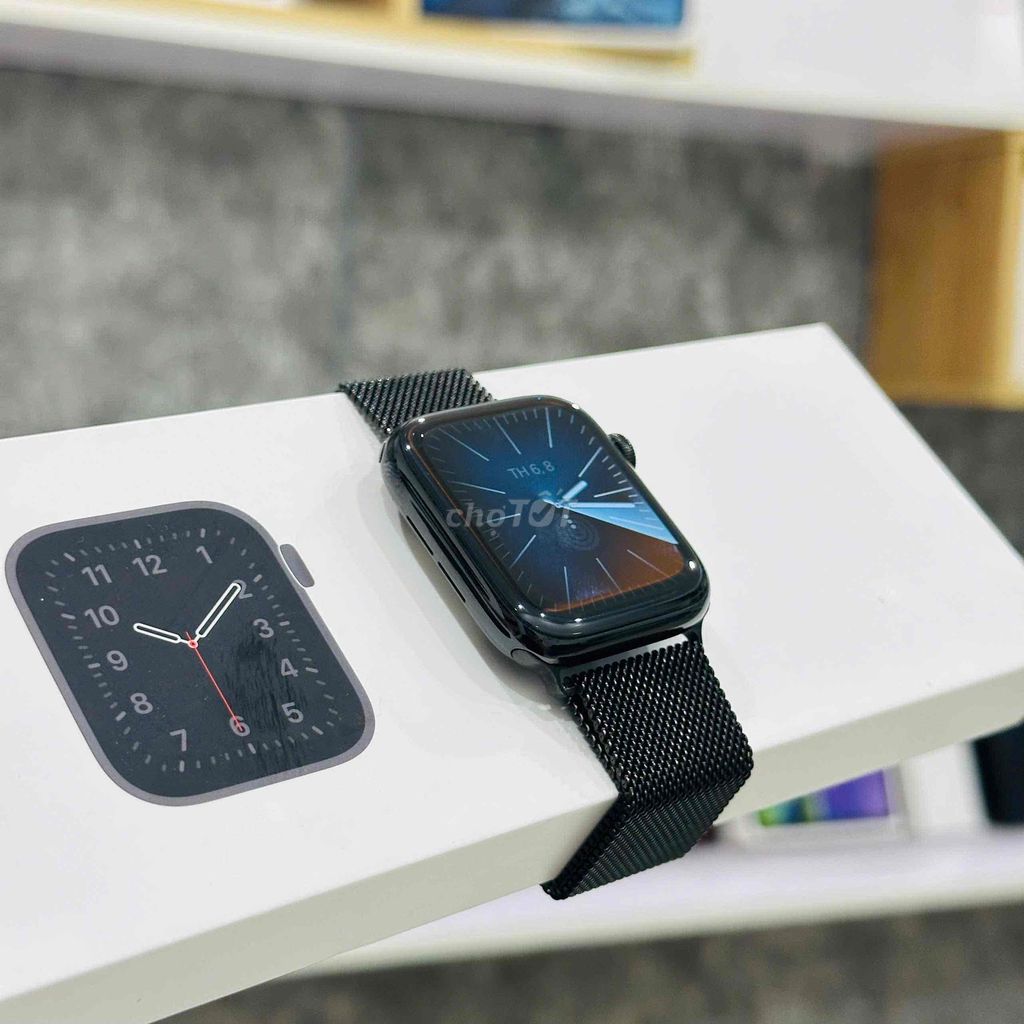 Apple Watch Series 4 44mm thép đen đẹp 99% fullpk