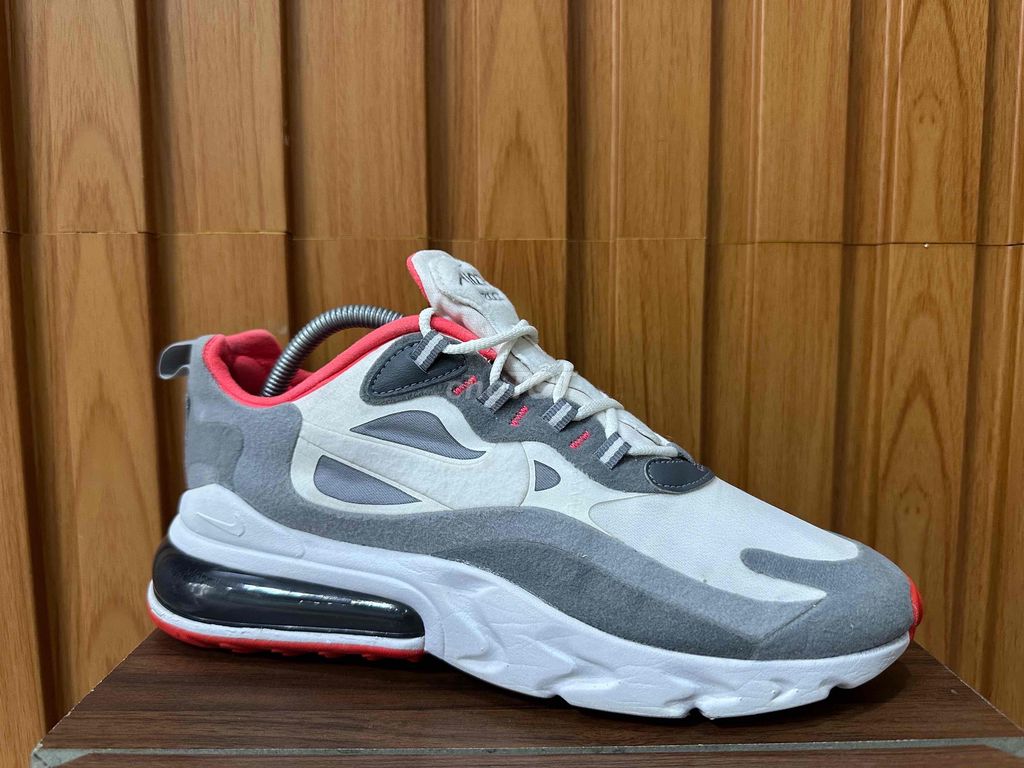 Giày Nike size 42 chính hãng mới keng zin 97%