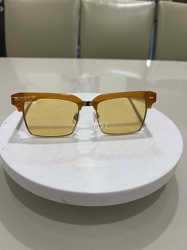 M.iuMiu SMU 10ZS –. Mua bán Phụ kiện thời trang khác tại Quận 7 Tp Hồ Chí Minh được đăng bởi Dung mê đồ si hình 1