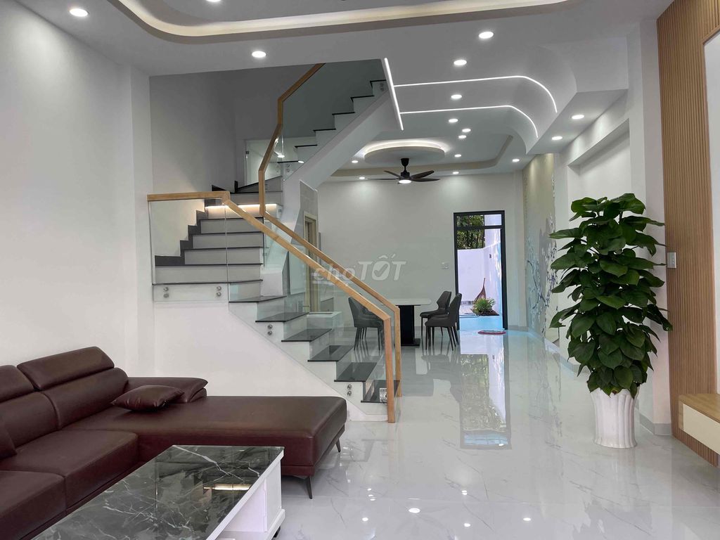 Bán Nhà Trung Tâm Thị Trấn Long Thành. Mua bán nhà ở tại Huyện Long Thành Đồng Nai được đăng bởi Đạt Lê hình 3