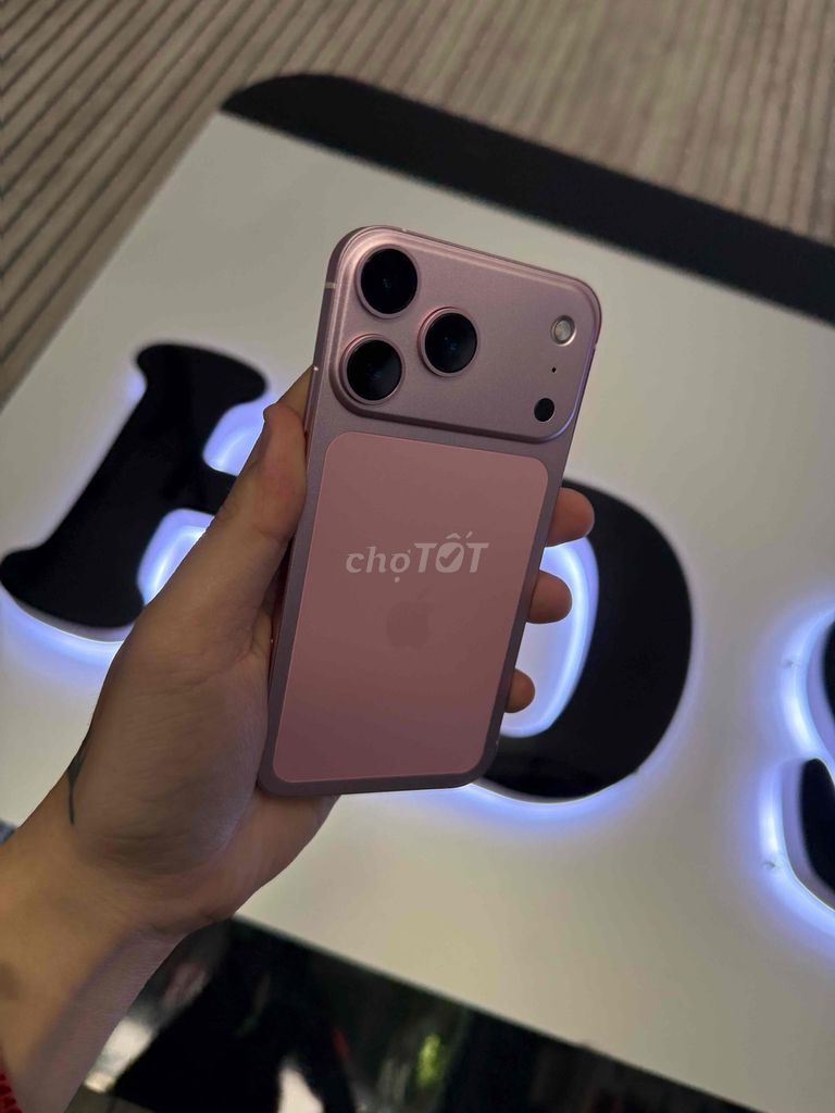iPhone 11 Độ Vỏ 17 Pro Cực Chất🍎CÓ TRẢ GÓP. Mua bán Điện thoại tại Quận Thanh Khê Đà Nẵng được đăng bởi HD STORE hình 1