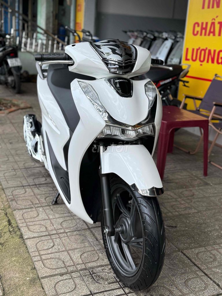 SH 2023 cọp trum mền 2k km mơi keng. Mua bán Xe máy tại Thành phố Buôn Ma Thuột Đắk Lắk được đăng bởi Ngô quốc Việt  hình 12