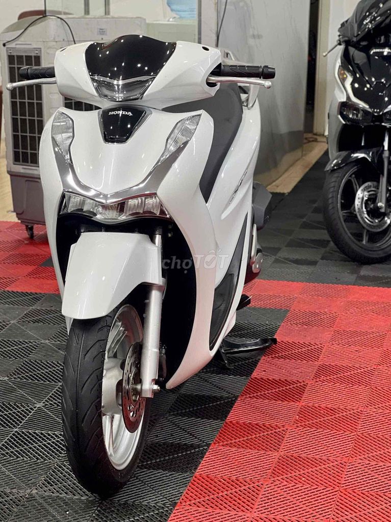 🔥SH 125i ABS 2022 BSTP 9CHỦ 6000KM🔥. Mua bán Xe máy tại Thành phố Thủ Đức Tp Hồ Chí Minh được đăng bởi Xe Máy Thủ Đức 413 hình 6