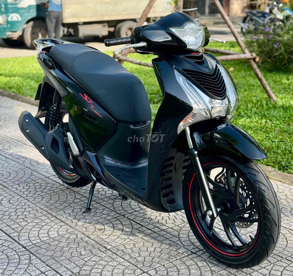 Honda SH125 Đen bóng biển 43 Nợ xấu trả trước 10TR. Mua bán Xe máy tại Quận Sơn Trà Đà Nẵng được đăng bởi Anh Thành hình 2