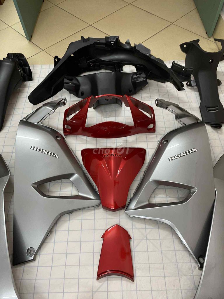 Bộ nhựa dàn áo xe Wave A110 màu Đỏ Xám 2017-2025. Mua bán Phụ tùng xe tại Quận Cầu Giấy Hà Nội được đăng bởi Nguyễn Quang Huy hình 4