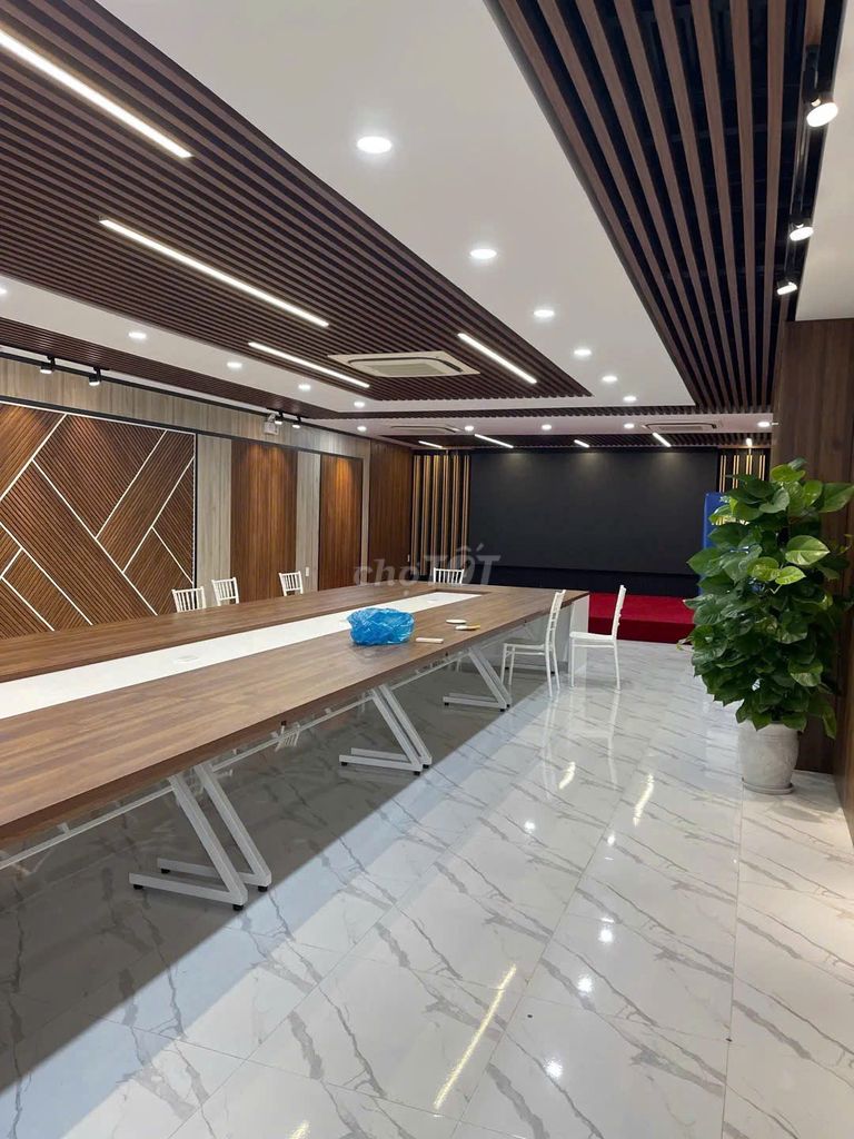 TÒA VĂN PHÒNG ĐƯỜNG TRẦN HƯNG ĐẠO 200M2 6 TẦNG GIÁ 70 TỶ
