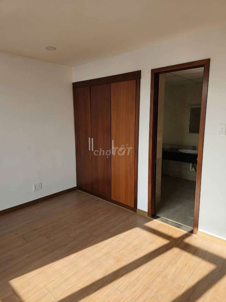 Bán Penthouse 315m2 Samland Giai Việt 854 Tạ Quang Bửu Q8. Mua bán căn hộ/chung cư tại Quận 8 Tp Hồ Chí Minh được đăng bởi Nguyễn Hữu Sang hình 5