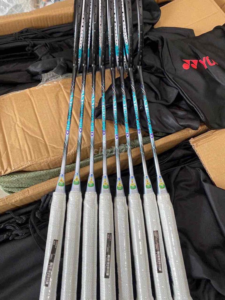 Yonex 88D pro 2024 full carbon, căng max 12,7kg