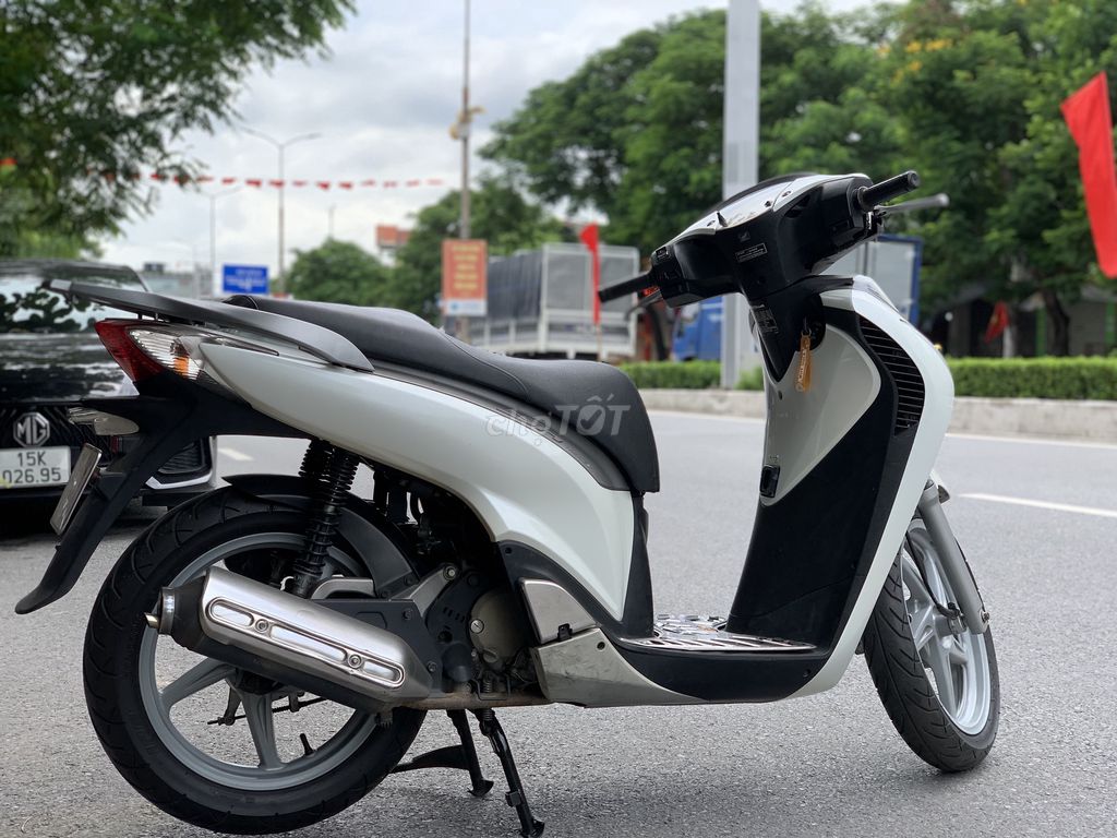 Sh nhập ý.máy zin,hồ sơ cầm tay.ít sd. Mua bán Xe máy tại Quận Kiến An Hải Phòng được đăng bởi Tuan hình 4