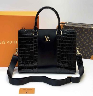 Cặp Nam LV Cao Cấp. Mua bán Túi xách tại Quận Bình Tân Tp Hồ Chí Minh được đăng bởi Trúc Phương