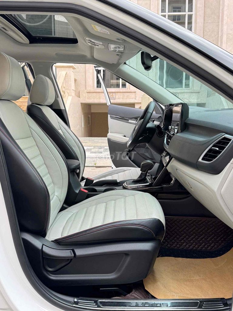 Kia Seltos 2020 1.4 Premium 13.000km Trắng. Mua bán Ô tô tại Thành phố Thủ Đức Tp Hồ Chí Minh được đăng bởi Thiện Hướng  hình 14