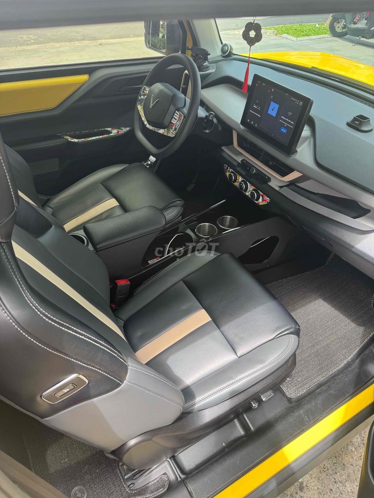 VinFast VF3 2025 Желтый 27000 км