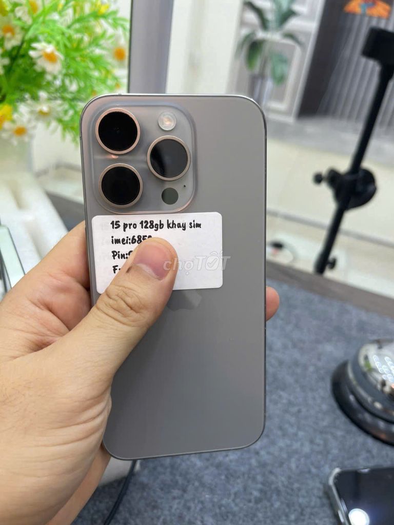 iPhone 15pro 128 zin khay sim. Mua bán Điện thoại tại Quận Bắc Từ Liêm Hà Nội được đăng bởi Cửa hàng Bính Táo hình 1