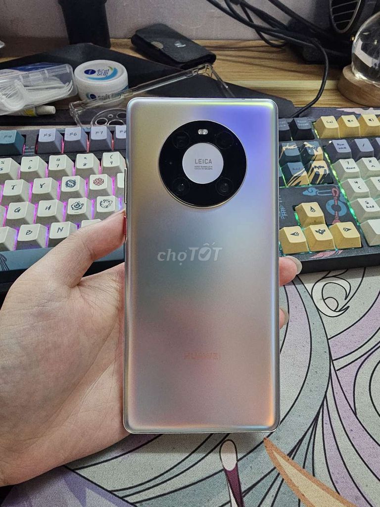 Huawei Mate 40 Pro Bạc NĐ. Mua bán Điện thoại tại Huyện Đông Anh Hà Nội được đăng bởi Hoàng Tùng hình 1