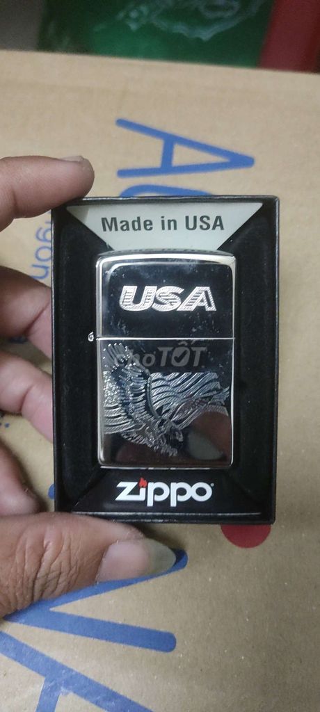 Bật lửa Zippo 250 Eagle USA Flag Mới. Mua bán Đồ sưu tầm, đồ cổ tại Quận 7 Tp Hồ Chí Minh được đăng bởi CôCa Pet Shop hình 1