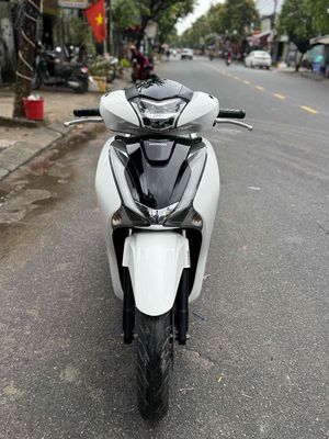 Honda SH 125i 2019 B.số 43 Góp trả trước 12tr. Mua bán Xe máy tại Quận Liên Chiểu Đà Nẵng được đăng bởi Hòa Xe Máy Cũ