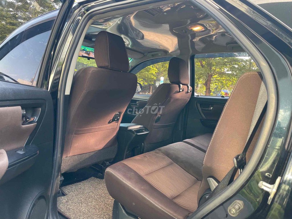 Toyota Fortuner 2018 - Cực đẹp - BH chính hãng. Mua bán Ô tô tại Quận Nam Từ Liêm Hà Nội được đăng bởi Đại lý Toyota Mỹ Đình hình 5