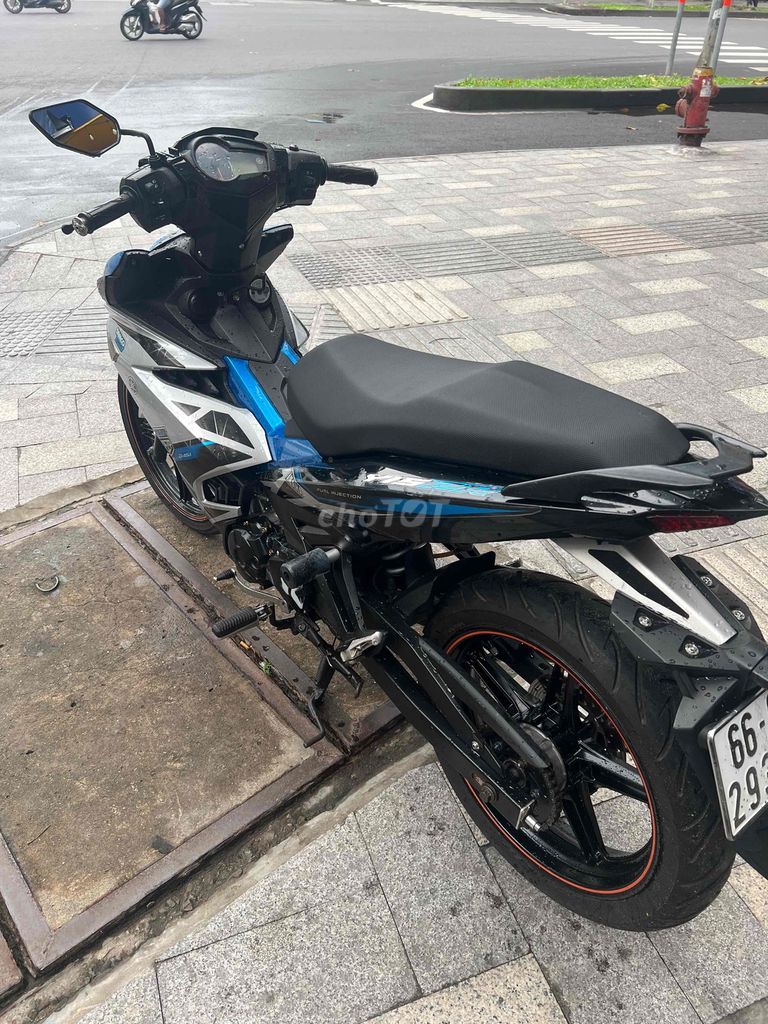 Exciter 150 2016 Chính chủ công chứng 1 đời chủ. Mua bán Xe máy tại Quận 1 Tp Hồ Chí Minh được đăng bởi Bin Sơn hình 3