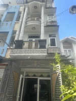 Trần Thạch Tú