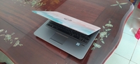 Laptop Đất Đỏ