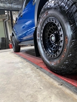 Chuyên Lốp Và Phụ Kiện Xe Ô Tô