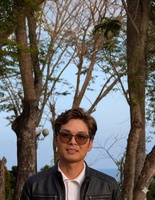 Thế Nguyễn 