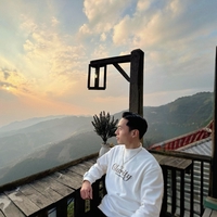 Tuyến Nguyễn