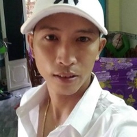 Hàngkhuyếnmãi