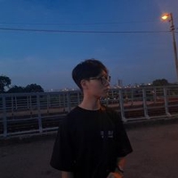 Hoàng Trần